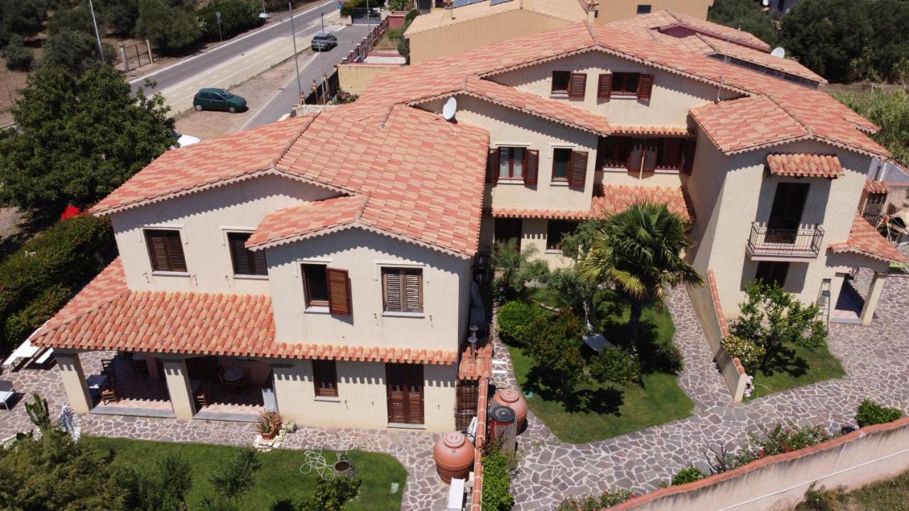 Nora Guesthouse Rooms And Villas 풀라 외부 사진