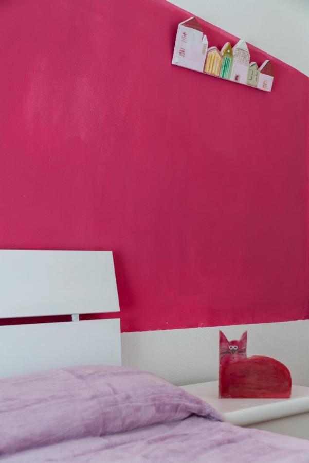 Nora Guesthouse Rooms And Villas 풀라 외부 사진